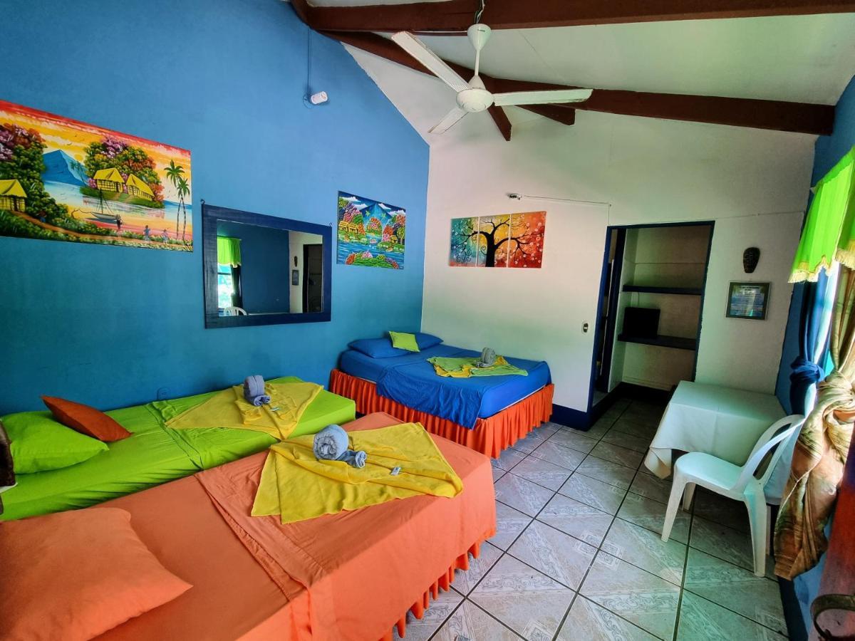 Cabinas Tortuguero Natural Hostel Екстериор снимка