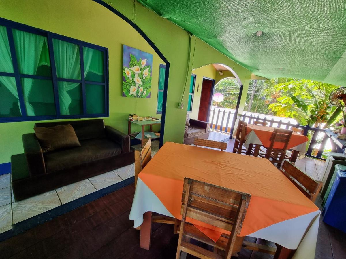 Cabinas Tortuguero Natural Hostel Екстериор снимка