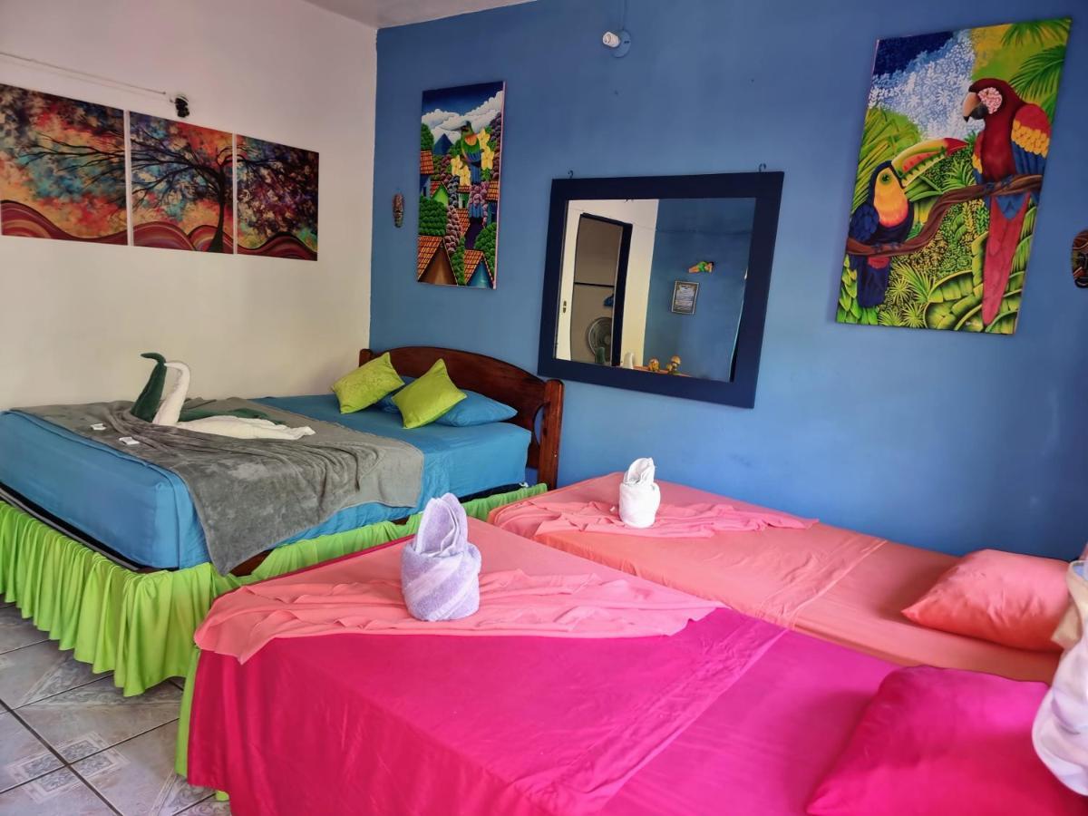 Cabinas Tortuguero Natural Hostel Екстериор снимка