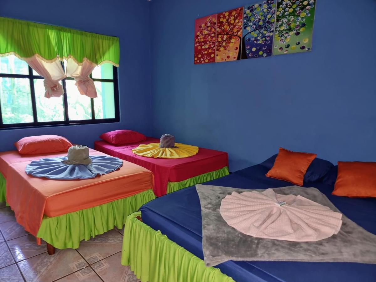 Cabinas Tortuguero Natural Hostel Екстериор снимка