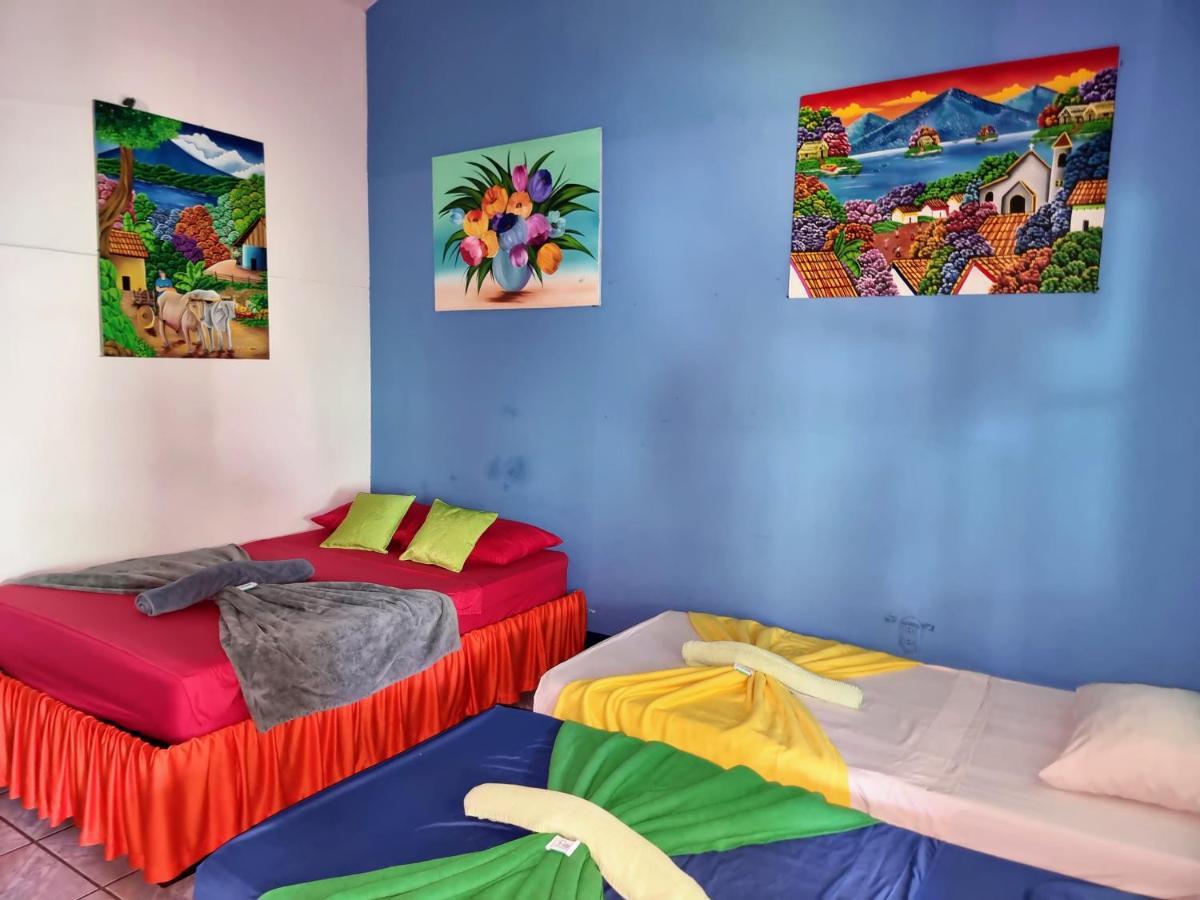 Cabinas Tortuguero Natural Hostel Екстериор снимка