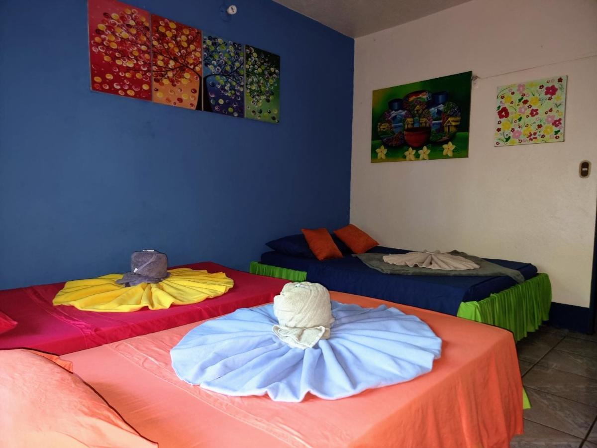 Cabinas Tortuguero Natural Hostel Екстериор снимка