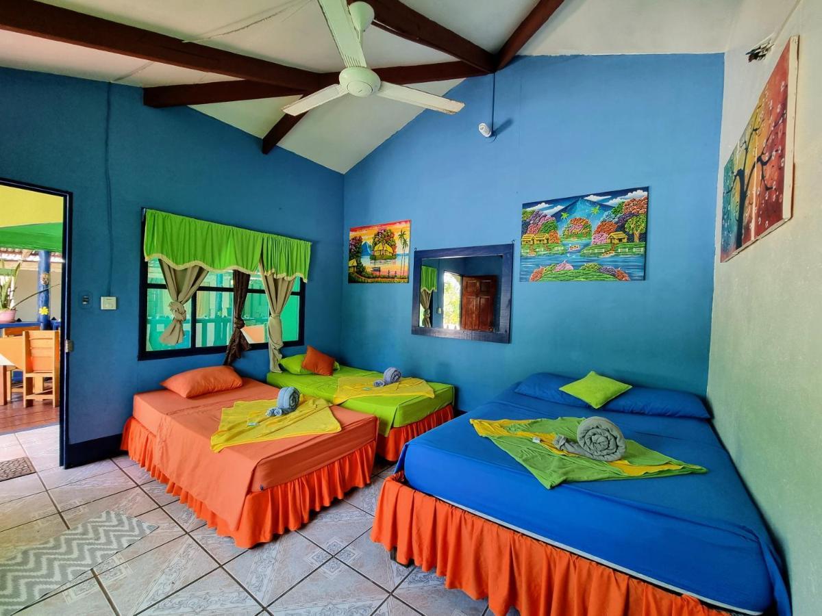 Cabinas Tortuguero Natural Hostel Екстериор снимка