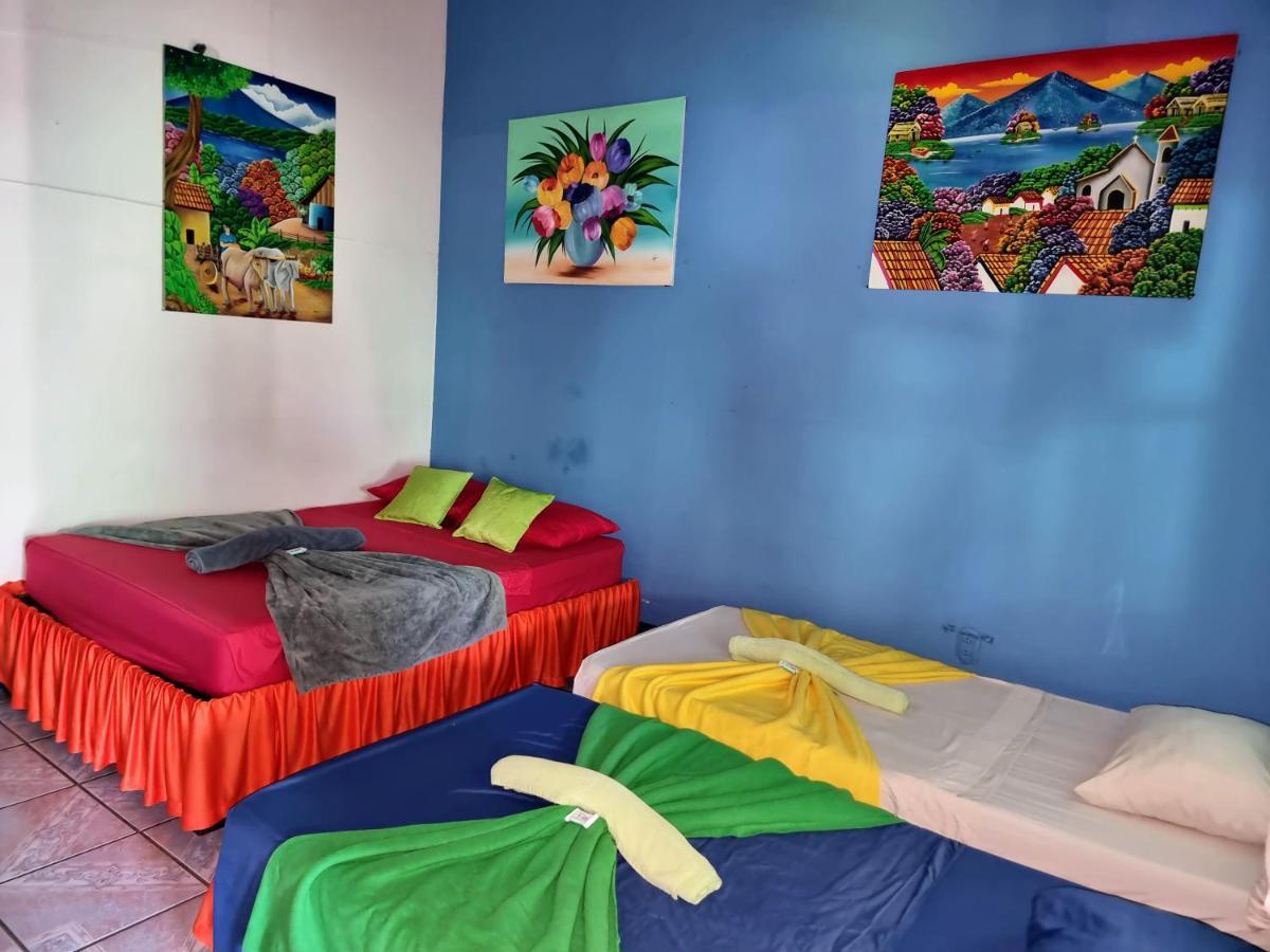 Cabinas Tortuguero Natural Hostel Екстериор снимка