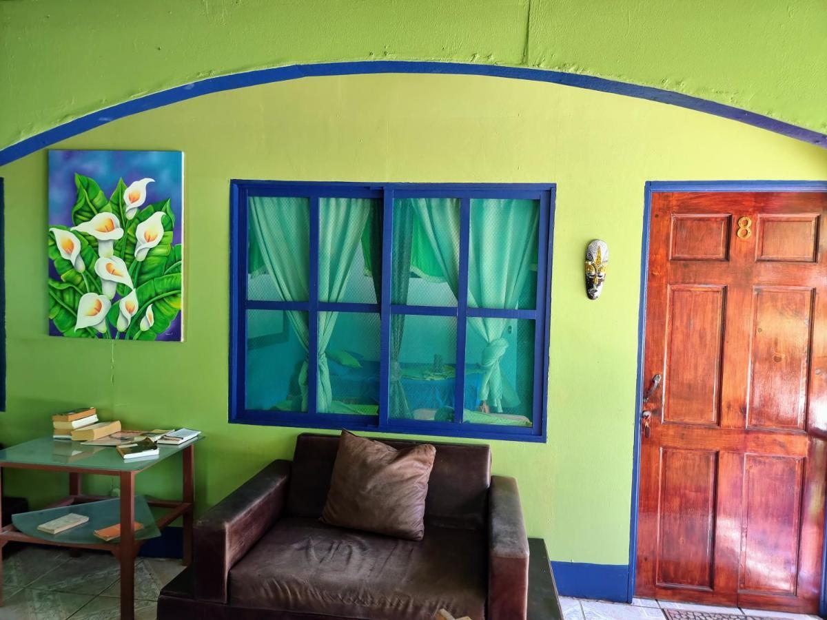 Cabinas Tortuguero Natural Hostel Екстериор снимка