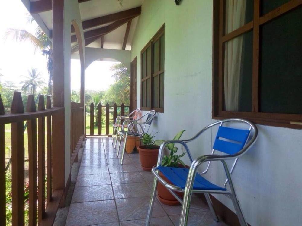 Cabinas Tortuguero Natural Hostel Екстериор снимка