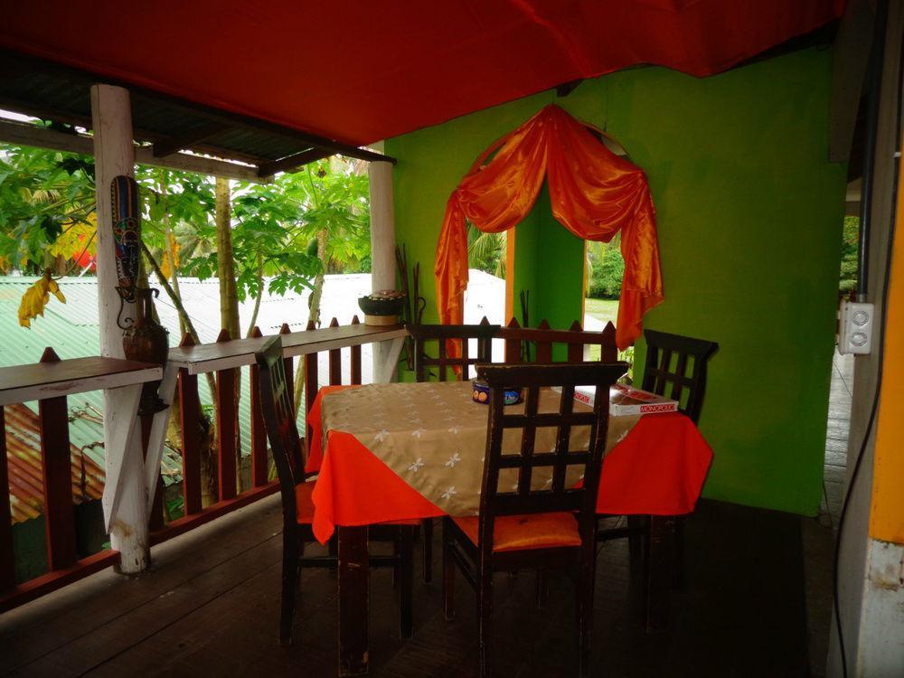 Cabinas Tortuguero Natural Екстериор снимка