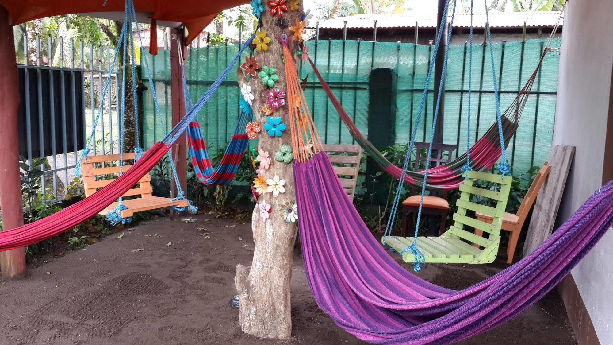 Cabinas Tortuguero Natural Екстериор снимка